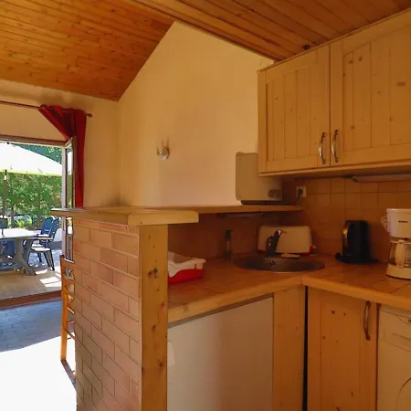 Maison Avec Piscine, Terrasse Et Multiples Activites - - Fr-1-738-19 *